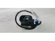 Recambio de mando elevalunas delantero derecho para mercedes-benz clase c (w203) berlina 220 cdi (203.006) referencia OEM IAM A2