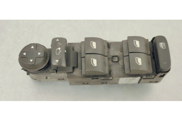 Recambio de mando elevalunas delantero izquierdo para peugeot 208 1.6 hdi 100 fap referencia OEM IAM 96749624ZD  