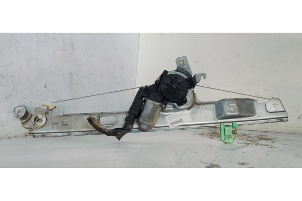 Recambio de elevalunas delantero derecho para renault scenic ii 1.5dci 105 referencia OEM IAM   