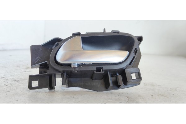 Recambio de maneta interior delantera izquierda para peugeot 208 active referencia OEM IAM   