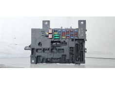 CAJA RELES / FUSIBLES 8637B688 