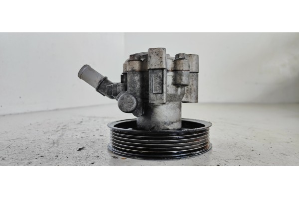 Recambio de bomba direccion para opel insignia sports tourer excellence referencia OEM IAM 55563329  