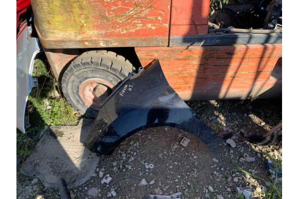 Recambio de aleta delantera izquierda para ford fiesta (cb1) referencia OEM IAM   