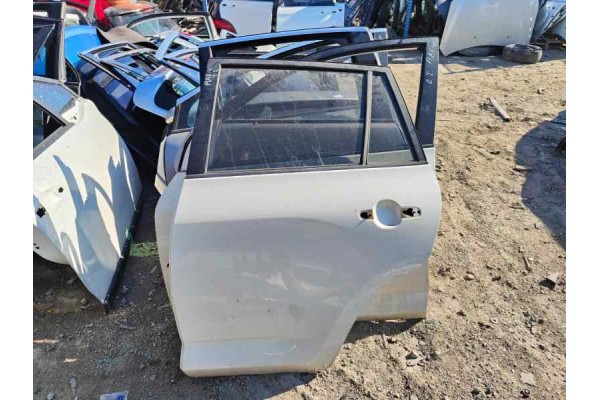 Recambio de puerta trasera izquierda para toyota rav 4 (a3) 2.2 d4d 150 4x4 referencia OEM IAM   