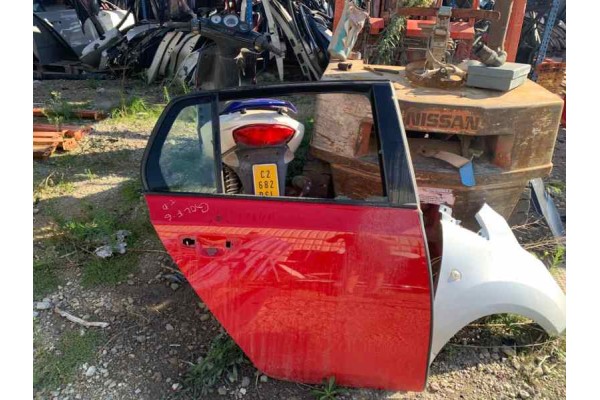 Recambio de puerta trasera derecha para volkswagen golf vi (5k1) 1.6 tdi 105 fap referencia OEM IAM   