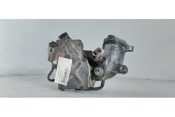 Recambio de caja mariposa para toyota corolla (e12) 2.0 turbodiesel cat referencia OEM IAM 8967221020  