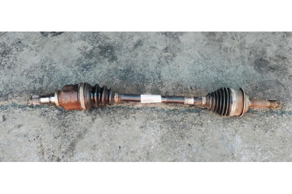 Recambio de transmision delantera izquierda para toyota yaris 1.0 i 68 referencia OEM IAM   