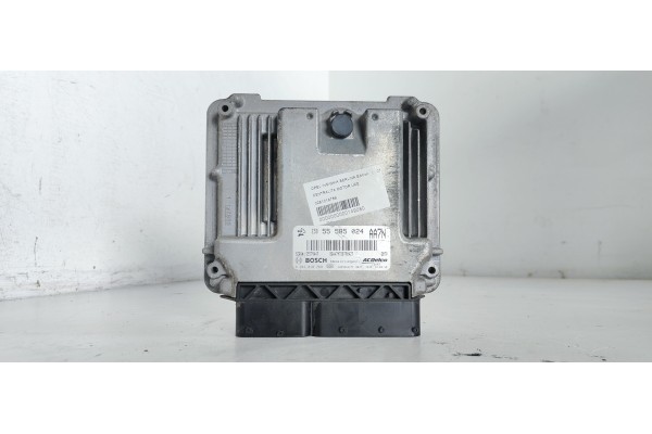 Recambio de centralita motor uce para opel insignia berlina edition referencia OEM IAM 0281018769  