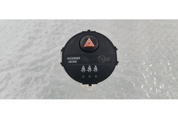 Recambio de warning para toyota yaris 1.5 i 112 referencia OEM IAM 839500D100  