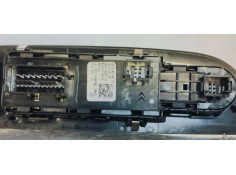 Recambio de mando elevalunas delantero izquierdo para peugeot 208 (p2) 1.2i turbo 100 fap referencia OEM IAM 98421760ZD  