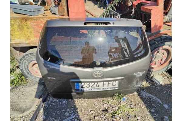 Recambio de porton trasero para toyota corolla verso (e12) 2.0d4d 115 referencia OEM IAM   
