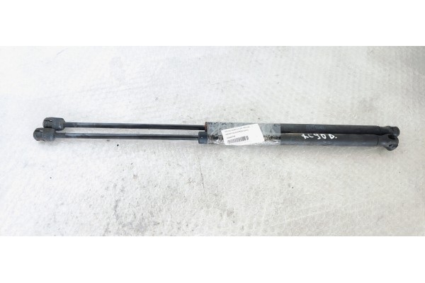 Recambio de amortiguadores capo para volvo xc90 2.4 d5 163 4x4 referencia OEM IAM 30649736  