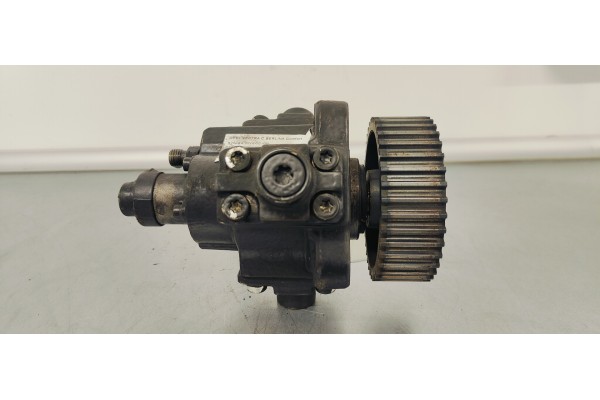 Recambio de bomba inyeccion para opel vectra c berlina comfort referencia OEM IAM 0445010097  
