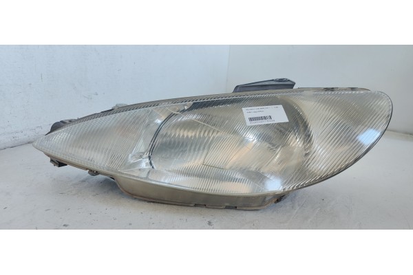 Recambio de faro izquierdo para peugeot 206 berlina referencia OEM IAM   