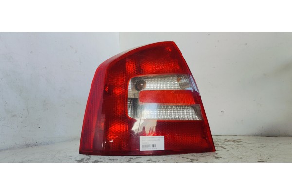 Recambio de piloto trasero izquierdo para skoda octavia berlina (1z3) edition 100 referencia OEM IAM 086651909L  