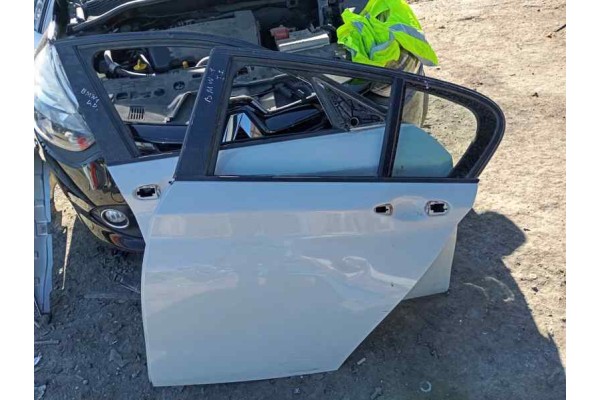 Recambio de puerta trasera izquierda para bmw serie 1 lim. (f20) 2.0d 115 [116] fap referencia OEM IAM   