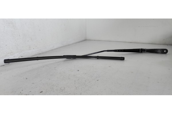 Recambio de brazo limpia delantero izquierdo para toyota proace l1h1 furgón comfort referencia OEM IAM 9808465480  