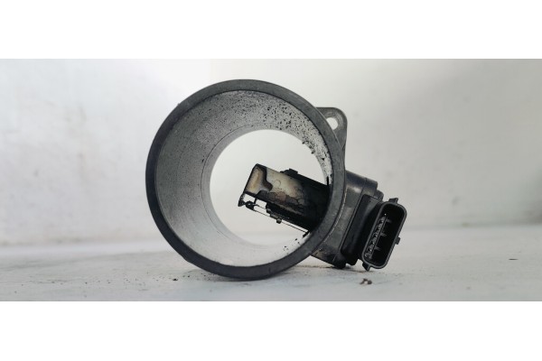 Recambio de caudalimetro para renault clio iii confort dynamique referencia OEM IAM 8200358901B  