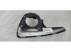 Recambio de moldura para toyota yaris 1.5 i 112 referencia OEM IAM 520400D040  