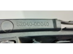 Recambio de moldura para toyota yaris 1.5 i 112 referencia OEM IAM 520400D040  