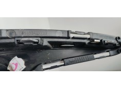 Recambio de moldura para toyota yaris 1.5 i 112 referencia OEM IAM 520400D040  