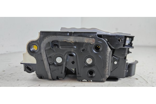 Recambio de cerradura puerta trasera derecha para skoda octavia combi (5e5) ambition referencia OEM IAM 5E0839016  