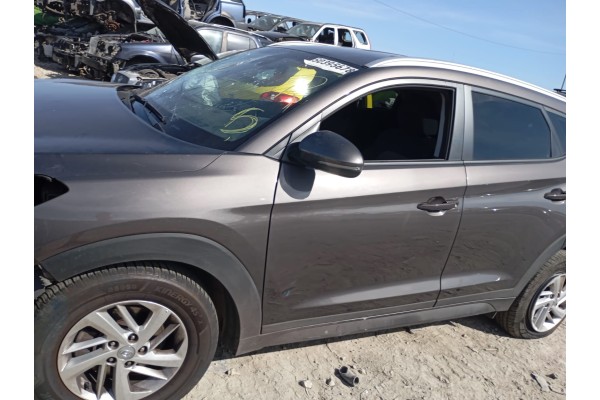 Recambio de puerta delantera izquierda para hyundai tucson sle 2wd referencia OEM IAM   