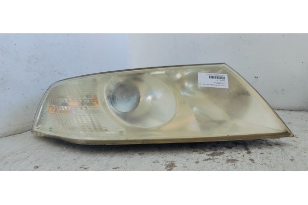Recambio de faro derecho para skoda octavia berlina (1z3) edition 100 referencia OEM IAM 086651111R  