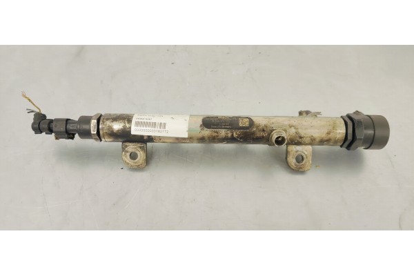 Recambio de rampa inyectora para opel astra h berlina referencia OEM IAM 0445214057  