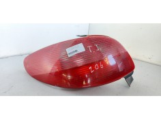 Recambio de piloto trasero izquierdo para peugeot 206 berlina 1.4 hdi referencia OEM IAM  155501921RB 