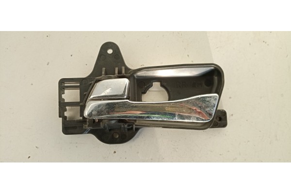 Recambio de maneta interior trasera izquierda para hyundai i30 1.6 crdi cat referencia OEM IAM 83613FD000  