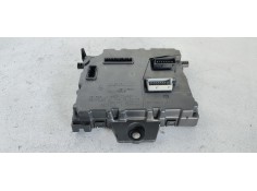 Recambio de caja reles / fusibles para nissan primera berlina (p12) line up referencia OEM IAM 8200870483  