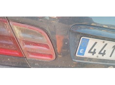 Recambio de piloto trasero izquierdo interior para mercedes-benz clase e (w210) berlina diesel 2.7 cdi 20v cat referencia OEM IA