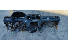 Recambio de salpicadero para lancia thema 3.0jtd 240 fap referencia OEM IAM P68045027AE  