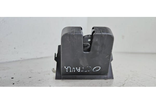 Recambio de cerradura maletero / porton para skoda octavia combi (5e5) ambition referencia OEM IAM 5E0827505  