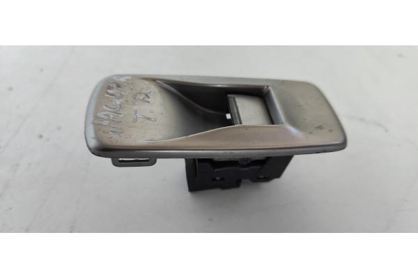 Recambio de mando elevalunas trasero derecho para jaguar xf 2.7 v6 diesel luxury referencia OEM IAM 8X2314717AB  