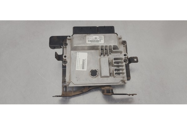 Recambio de centralita motor uce para ssangyong korando 2.2 xdi 180 fap referencia OEM IAM 6725400032  