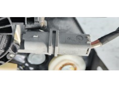 Recambio de elevalunas trasero izquierdo para peugeot 207 cc sport referencia OEM IAM 9680072480  