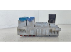 Recambio de caja reles / fusibles para hyundai getz (tb) 1.1 básico referencia OEM IAM 911981C100  