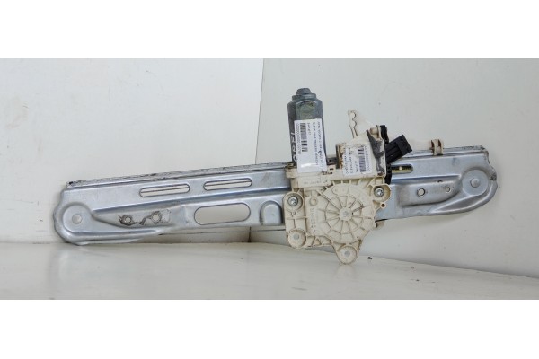 Recambio de elevalunas trasero derecho para opel vectra c berlina 2.0 dti referencia OEM IAM 24414777 24451522RH 