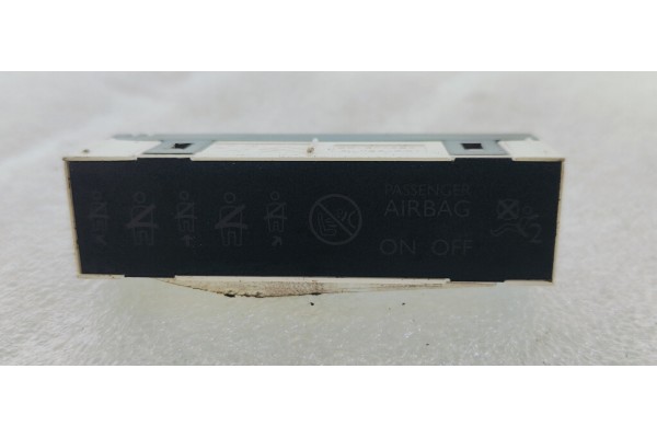 Recambio de pantalla multifuncion para citroen c4 cactus 1.2 i 82 referencia OEM IAM 9807496180  