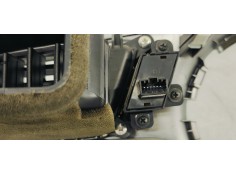 Recambio de rejilla aireadora para kia cee´d 1.4 crdi 90 fap referencia OEM IAM 97410A2000  