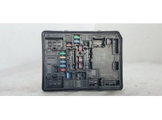 CAJA RELES / FUSIBLES 284B73384R 