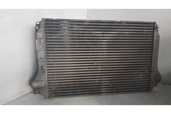Recambio de intercooler para toyota avensis wagon (t25) 2.2 d-4d executive referencia OEM IAM JD1271002220  
