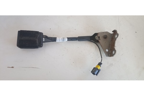 Recambio de enganche cinturon delantero derecho para citroen c4 picasso seduction referencia OEM IAM A6213509 11366806 PT14053
