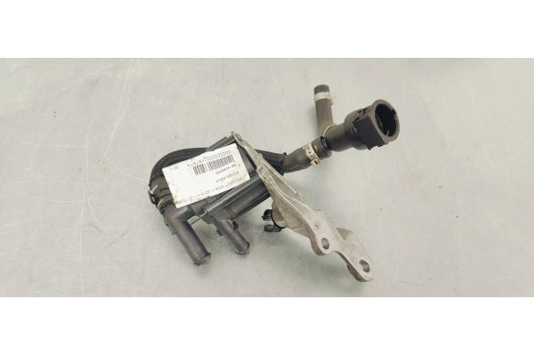 Recambio de bomba agua para peugeot 2008 (--.2013) 1.2 i turbo 130 referencia OEM IAM 9814099080  