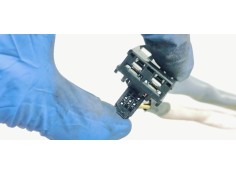 Recambio de columna direccion para toyota yaris 1.5 i 112 referencia OEM IAM 452500D184  