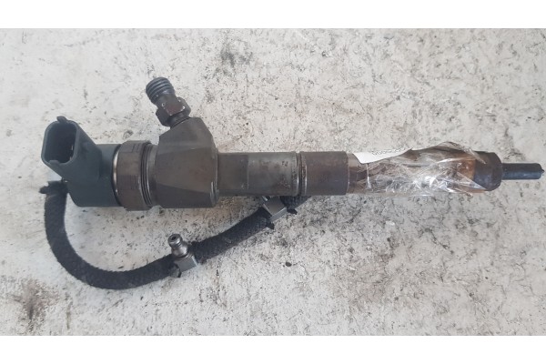 Recambio de inyector para opel insignia berlina 2.0cdti 130 fap referencia OEM IAM 0445110423  