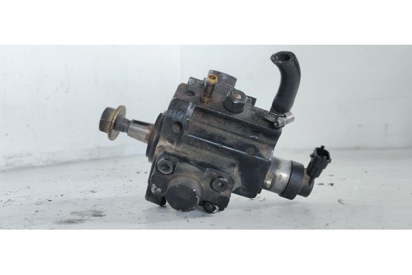 Recambio de bomba inyeccion para opel zafira b 1.9 cdti referencia OEM IAM 0445010156  