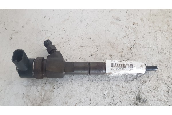Recambio de inyector para opel insignia berlina 2.0cdti 130 fap referencia OEM IAM 0445110423  